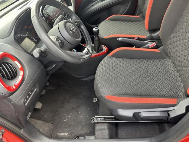 TOYOTA Aygo X 1.0 VVT-i 72 Design   