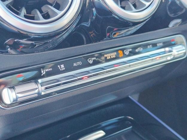 MERCEDES-BENZ GLA-Klasse GLA 180 Off-Roader