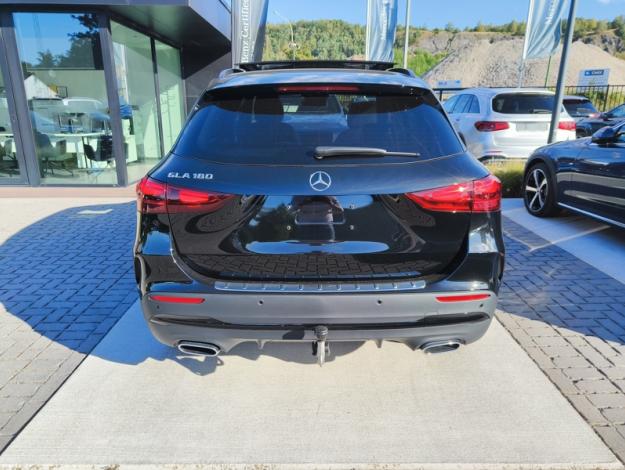 MERCEDES-BENZ GLA-Klasse GLA 180 Off-Roader
