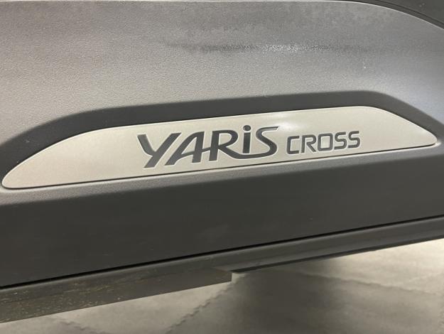 TOYOTA Yaris Cross 1.5 130H DESIGN   