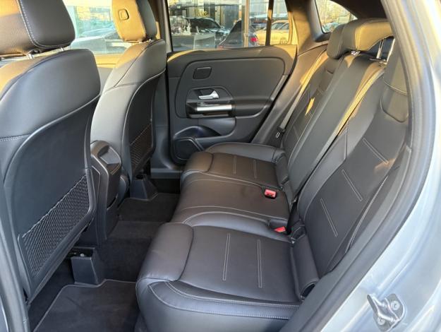 MERCEDES-BENZ GLA 180 d Progressive Line  GLA 180 d Progressive Line