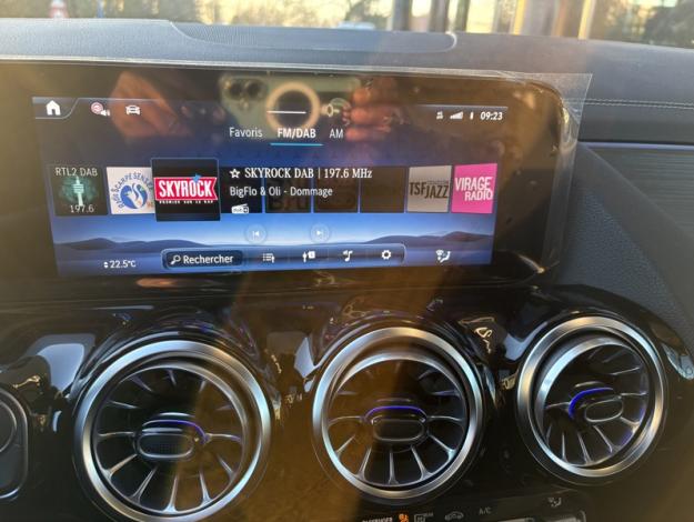 MERCEDES-BENZ GLA 180 d Progressive Line  GLA 180 d Progressive Line