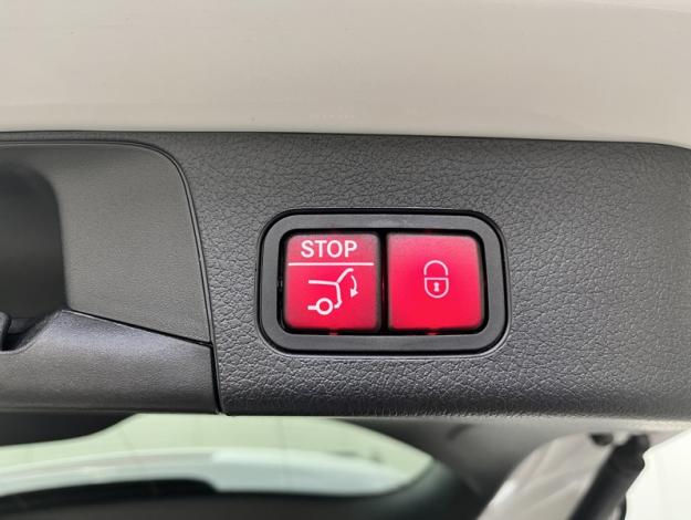 MERCEDES-BENZ GLB 200 d AMG Line  