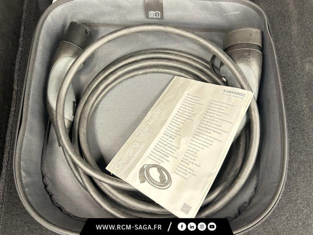 MERCEDES-BENZ GLA 250 e AMG Line  