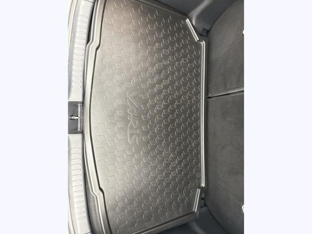 TOYOTA Yaris 116h Dynamic  