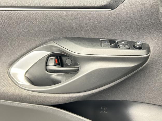 TOYOTA Yaris 116h Dynamic  