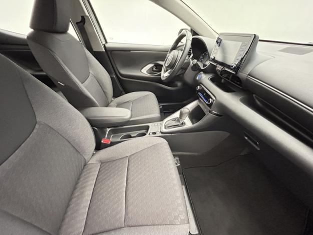 TOYOTA Yaris 116h Dynamic  