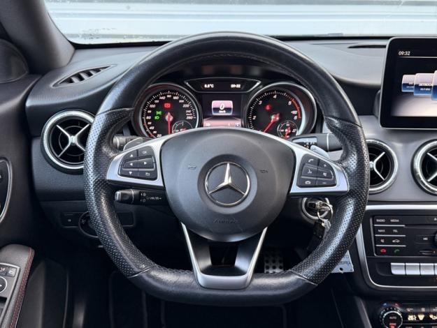 MERCEDES-BENZ CLA Shooting Brake CLA 220 d SB Fascination  