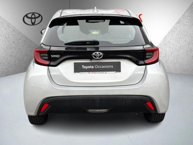 TOYOTA Yaris 120 Design  