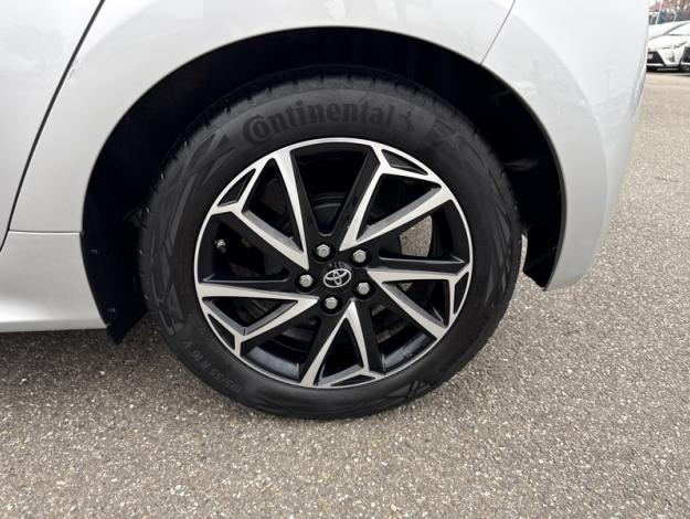 TOYOTA Yaris 120 Design  