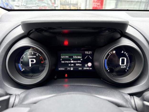 TOYOTA Yaris 120 Design  