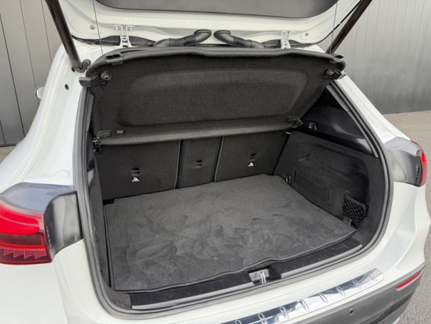 MERCEDES-BENZ GLA 200 d AMG Line  