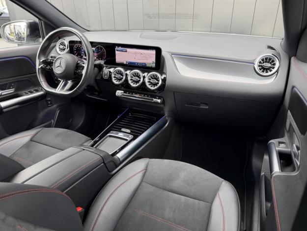 MERCEDES-BENZ GLA 200 d AMG Line  