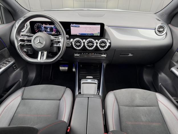 MERCEDES-BENZ GLA 200 d AMG Line  