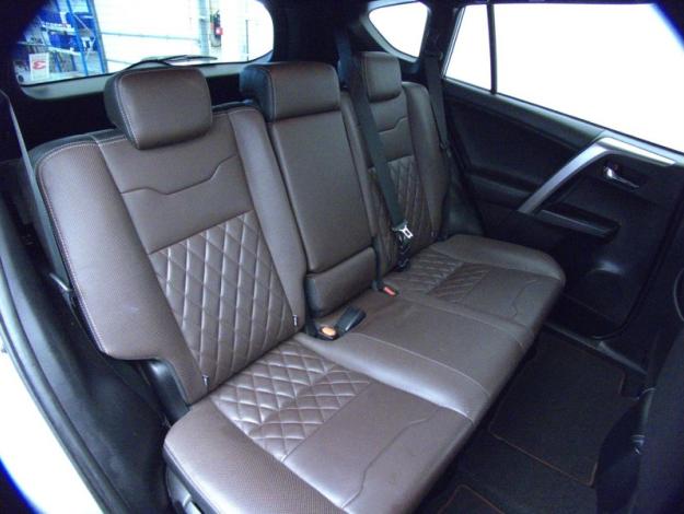 TOYOTA RAV4 2.5 HYBRID 197 CVT 2WD EXCLUSIVE  