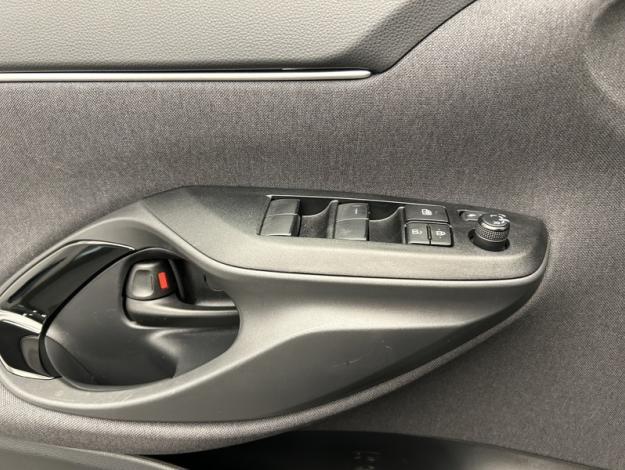 TOYOTA Yaris Cross 1.5 130H DESIGN   PACK CARGO 