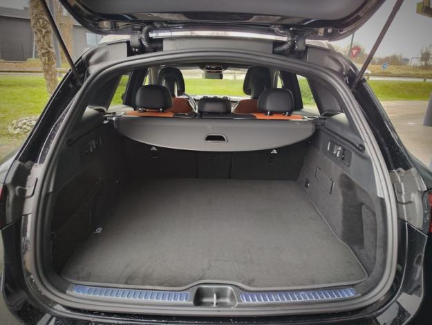 MERCEDES-BENZ GLC SUV GLC 220 d 4MATIC AMG Line  GLC 220 d 4MATIC AMG Line