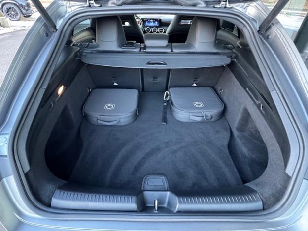 MERCEDES-BENZ CLA Shooting Brake CLA 250 e Hybrid EQ Shooting Brake AMG Line  