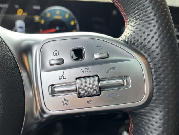 MERCEDES-BENZ Classe A 200 AMG Line  