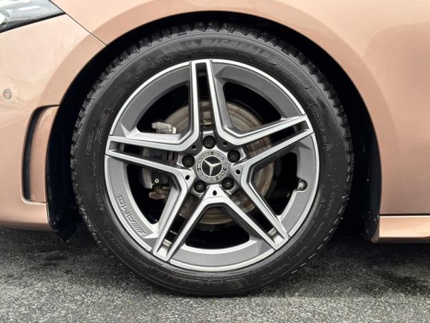 MERCEDES-BENZ Classe A 180 d AMG Line  