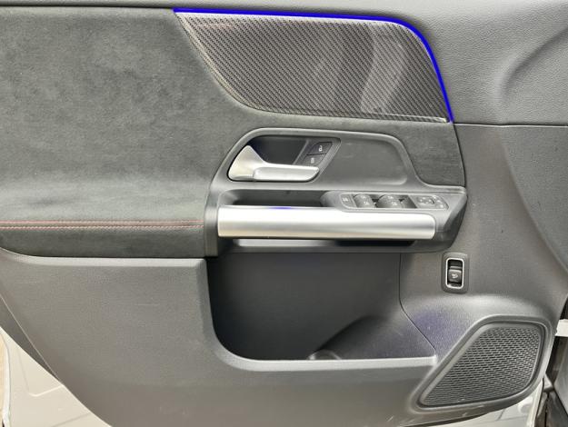 MERCEDES-BENZ GLA 200 d AMG Line  