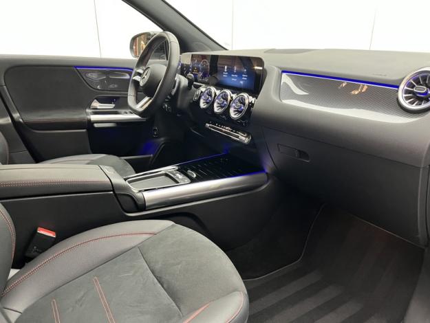 MERCEDES-BENZ GLA 200 d AMG Line  