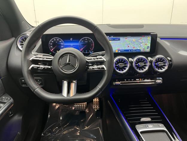 MERCEDES-BENZ GLA 200 d AMG Line  