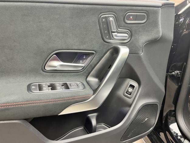 MERCEDES-BENZ CLA Coupé CLA 200 d Coupé AMG Line  