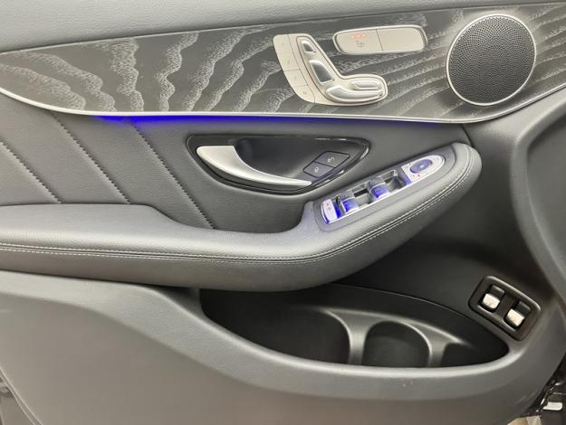 MERCEDES-BENZ GLC SUV GLC 300e 4MATIC SUV AMG Line  