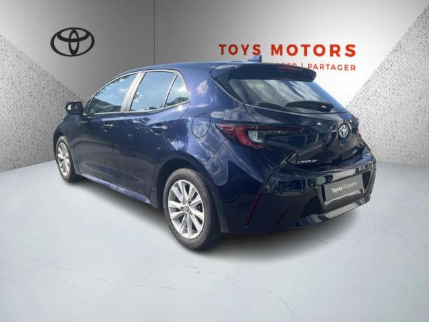 TOYOTA Corolla Hybrid Dynamic Business   