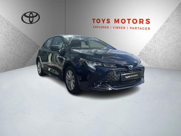 TOYOTA Corolla Hybrid Dynamic Business   