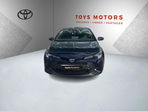 TOYOTA Corolla Hybrid Dynamic Business   