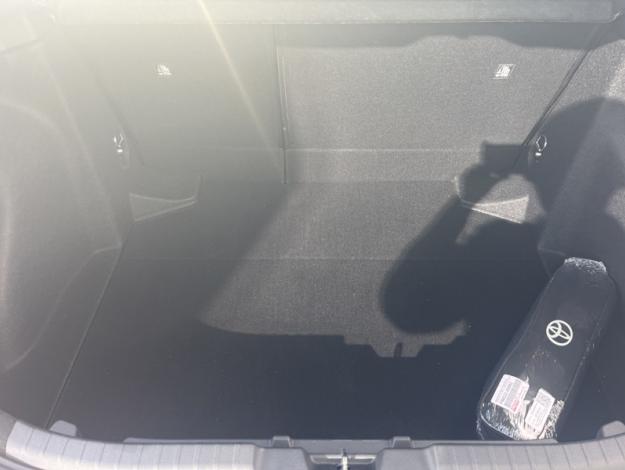 TOYOTA Corolla Hybrid Dynamic Business   