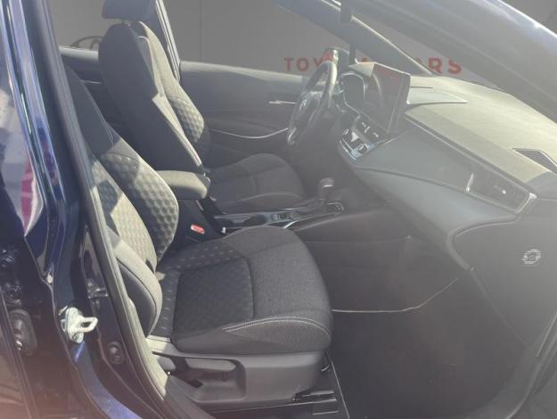 TOYOTA Corolla Hybrid Dynamic Business   