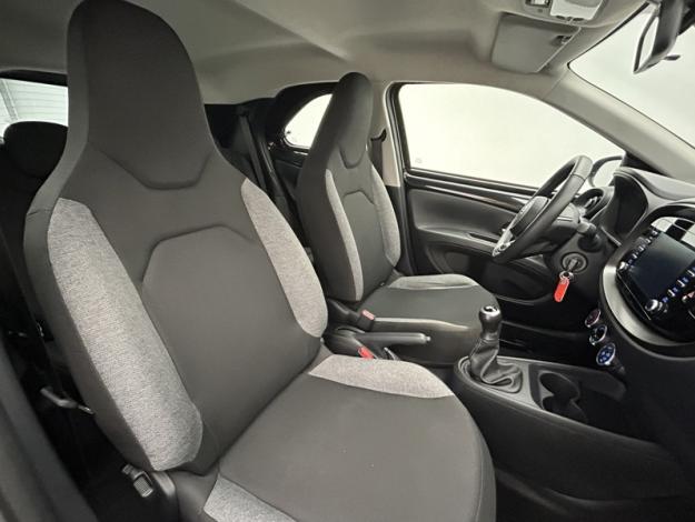 TOYOTA Aygo X 1.0 VVT-i 72 Dynamic  