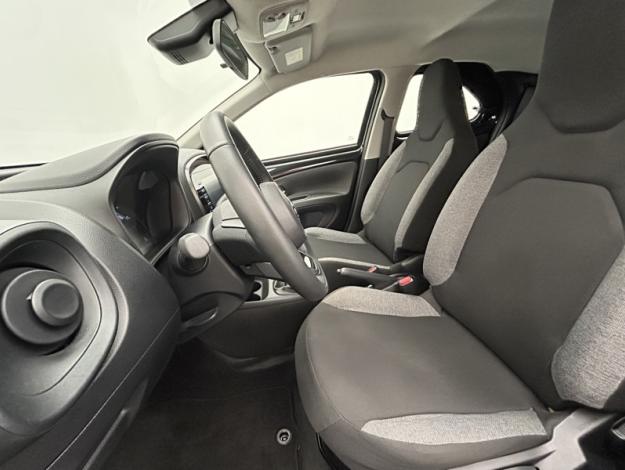 TOYOTA Aygo X 1.0 VVT-i 72 Dynamic  