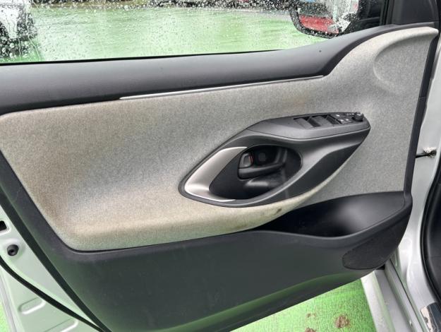 TOYOTA Yaris Hybride 116h Iconic / Toit Pano / Pack Techno  