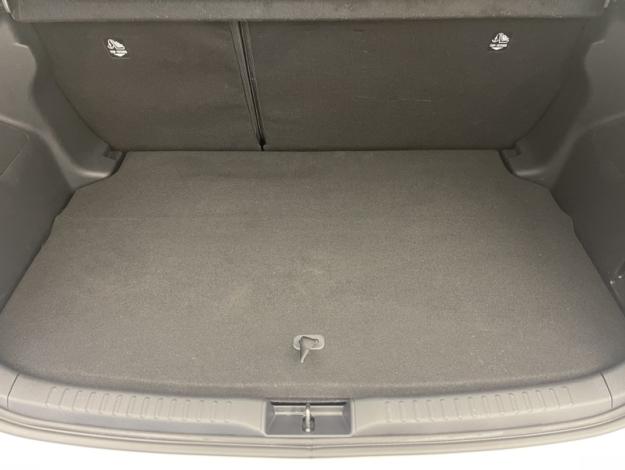 TOYOTA Yaris 116h Dynamic  