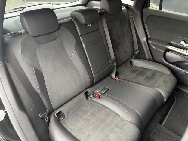 MERCEDES-BENZ EQA 250+ AMG Line  