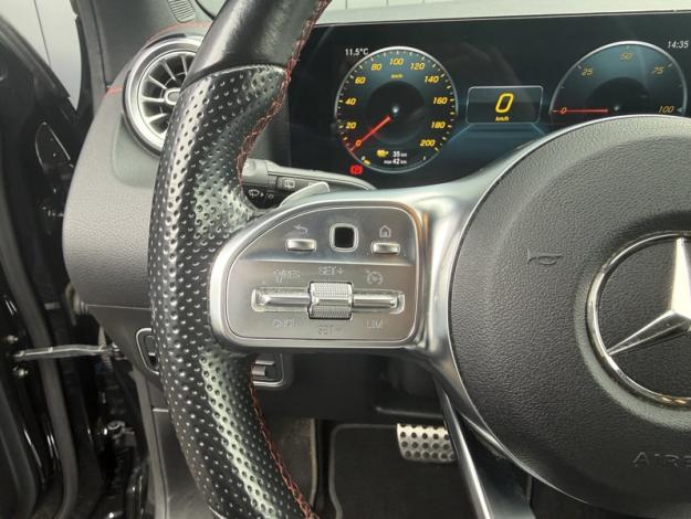 MERCEDES-BENZ EQA 250+ AMG Line  