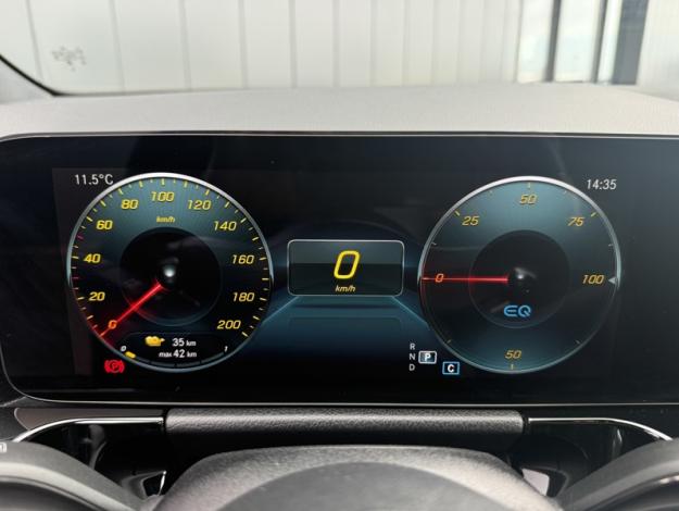 MERCEDES-BENZ EQA 250+ AMG Line  