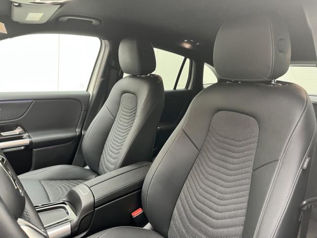 MERCEDES-BENZ GLA 200 d Progressive Line  