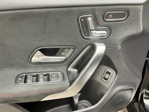 MERCEDES-BENZ Classe A 250 e AMG Line  