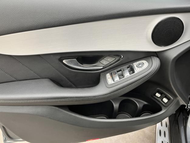 MERCEDES-BENZ GLC SUV GLC 300e 4MATIC SUV AMG Line  