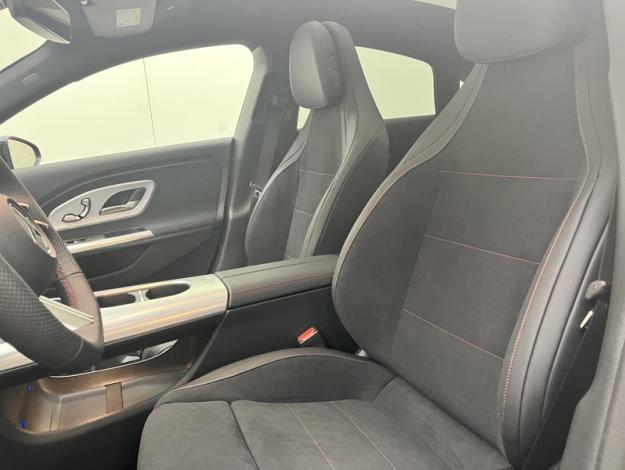 MERCEDES-BENZ CLA Coupé CLA 200 AMG Line  CLA 200 AMG Line