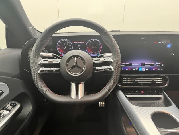 MERCEDES-BENZ CLA Coupé CLA 200 AMG Line  CLA 200 AMG Line