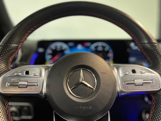 MERCEDES-BENZ GLB 200 d AMG Line  