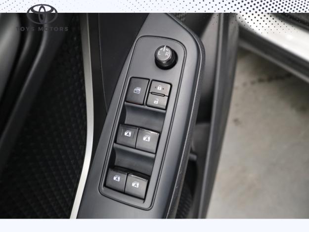 TOYOTA C-HR 1.8 HYBRIDE 122 DYNAMIC BUSINESS  