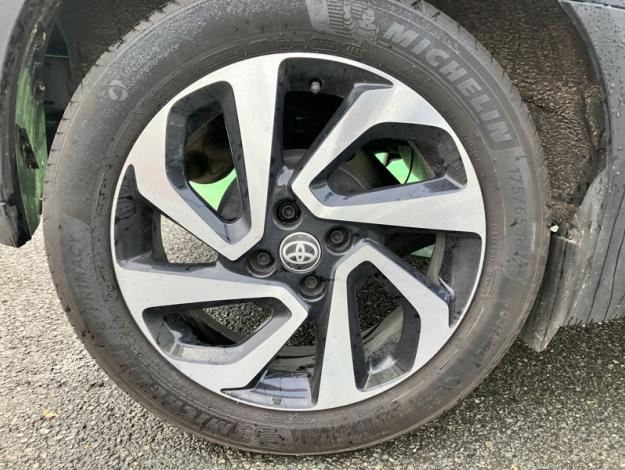 TOYOTA Aygo X 1.0 VVT-i 72 Design / Pack ZEN / Radars  