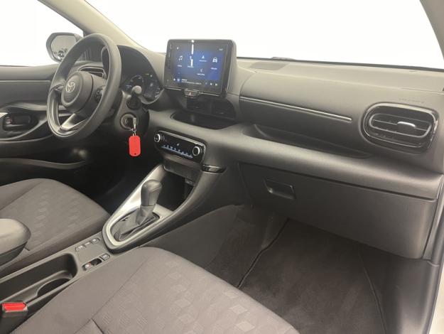 TOYOTA Yaris 116h Dynamic  
